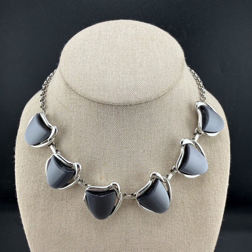 Vintage Estate Thermoset Necklace Silver Tone Blue Choker Hook 14”